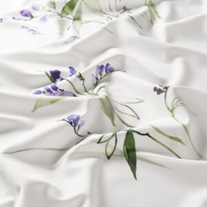 1 8894 080 Blossoms Jab Vorhangstoff Meterware Mit Blumenmuster Lila