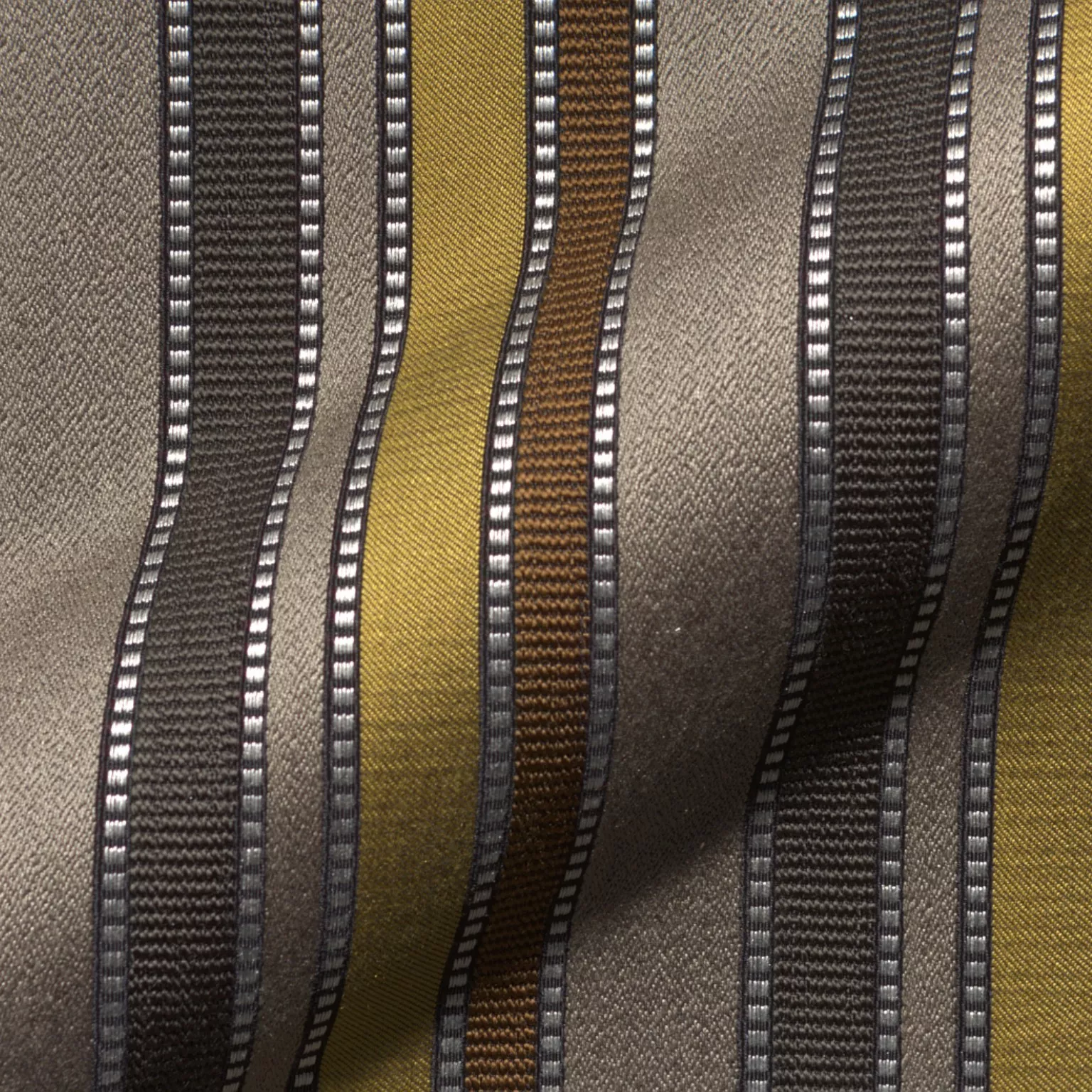 Baronesse Amonti 711 Hoepke Q2 Moebelstoff Gestreift Braun Baronesse Amonti 711 Hoepke Q2 Moebelstoff Gestreift Braun