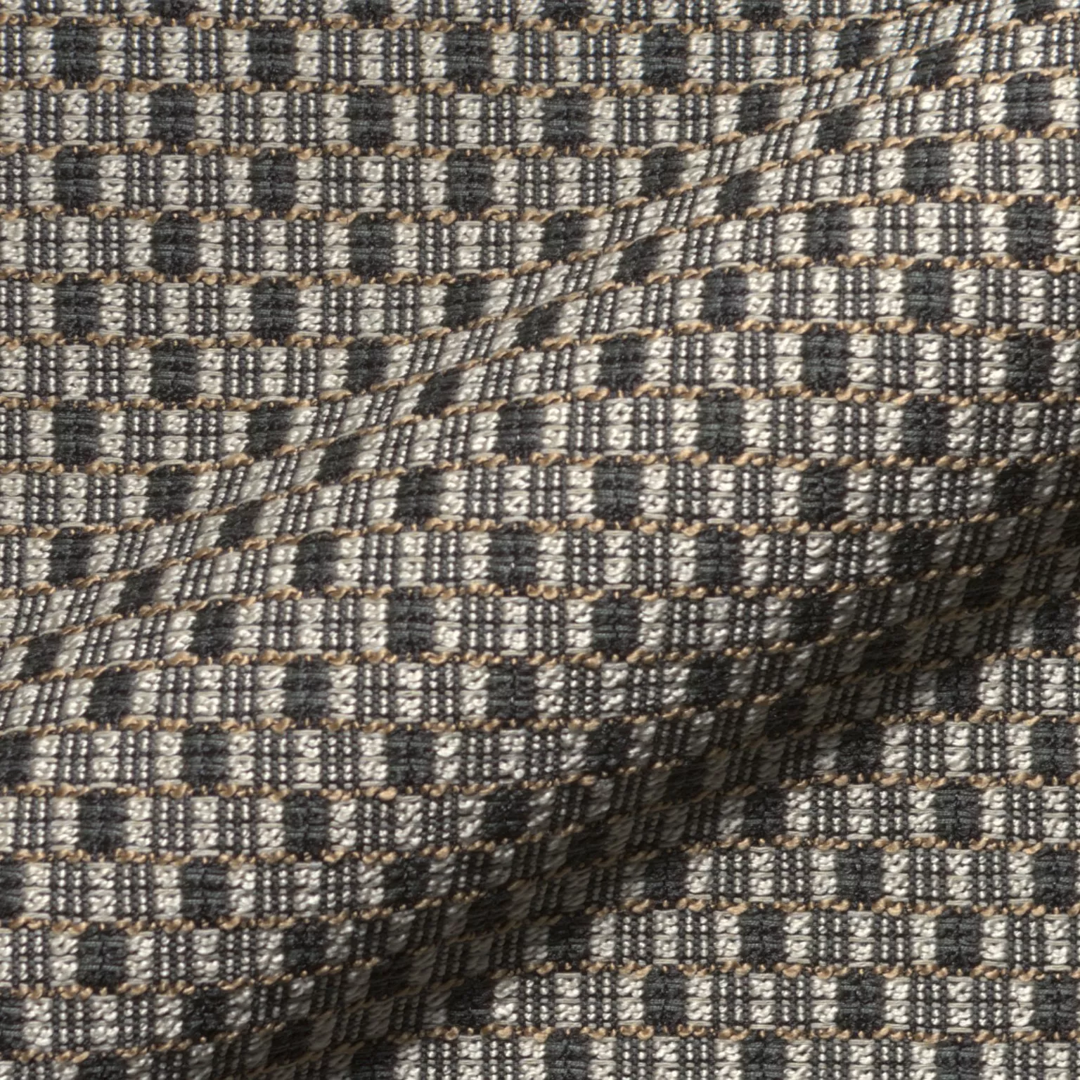 Chess 925 Hoepke Q2 Square Moebelstoff Gemustert Beige Grau Chess 925 Hoepke Q2 Square Moebelstoff Gemustert Beige Grau