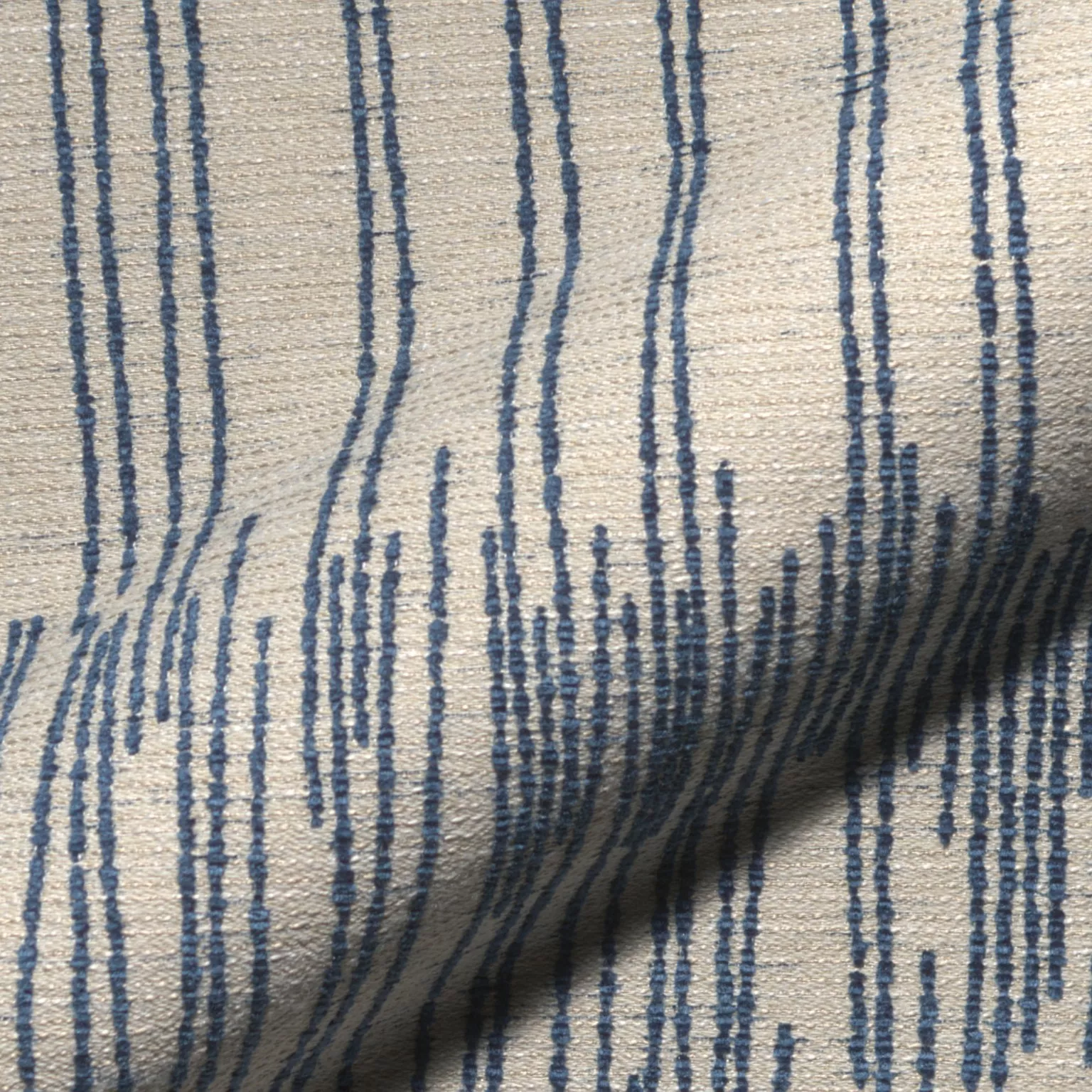 Mikado 902 Hoepke Q2 Square Moebelstoff Gemustert Beige Blau Mikado 902 Hoepke Q2 Square Moebelstoff Gemustert Beige Blau