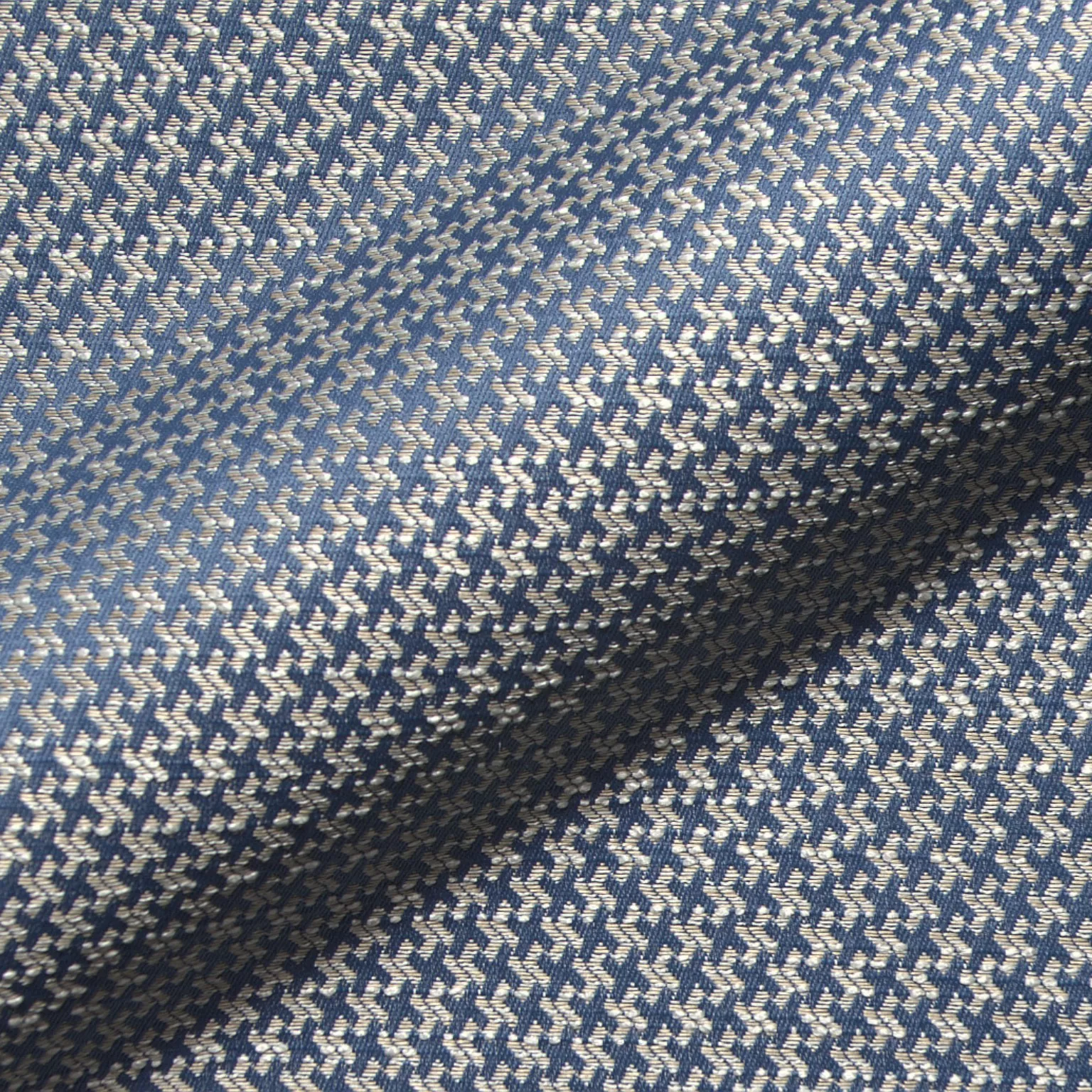 Macao Fr 8016 Hoepke Best Pattern Vol. 2 Moebelstoff Gemustert Blau Macao Fr 8016 Hoepke Best Pattern Vol. 2 Moebelstoff Gemustert Blau